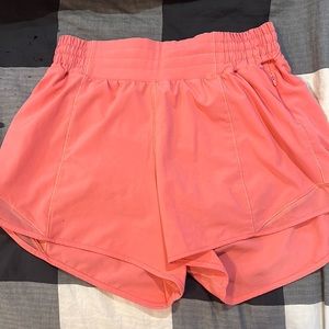 lululemon size 6 hottie hots